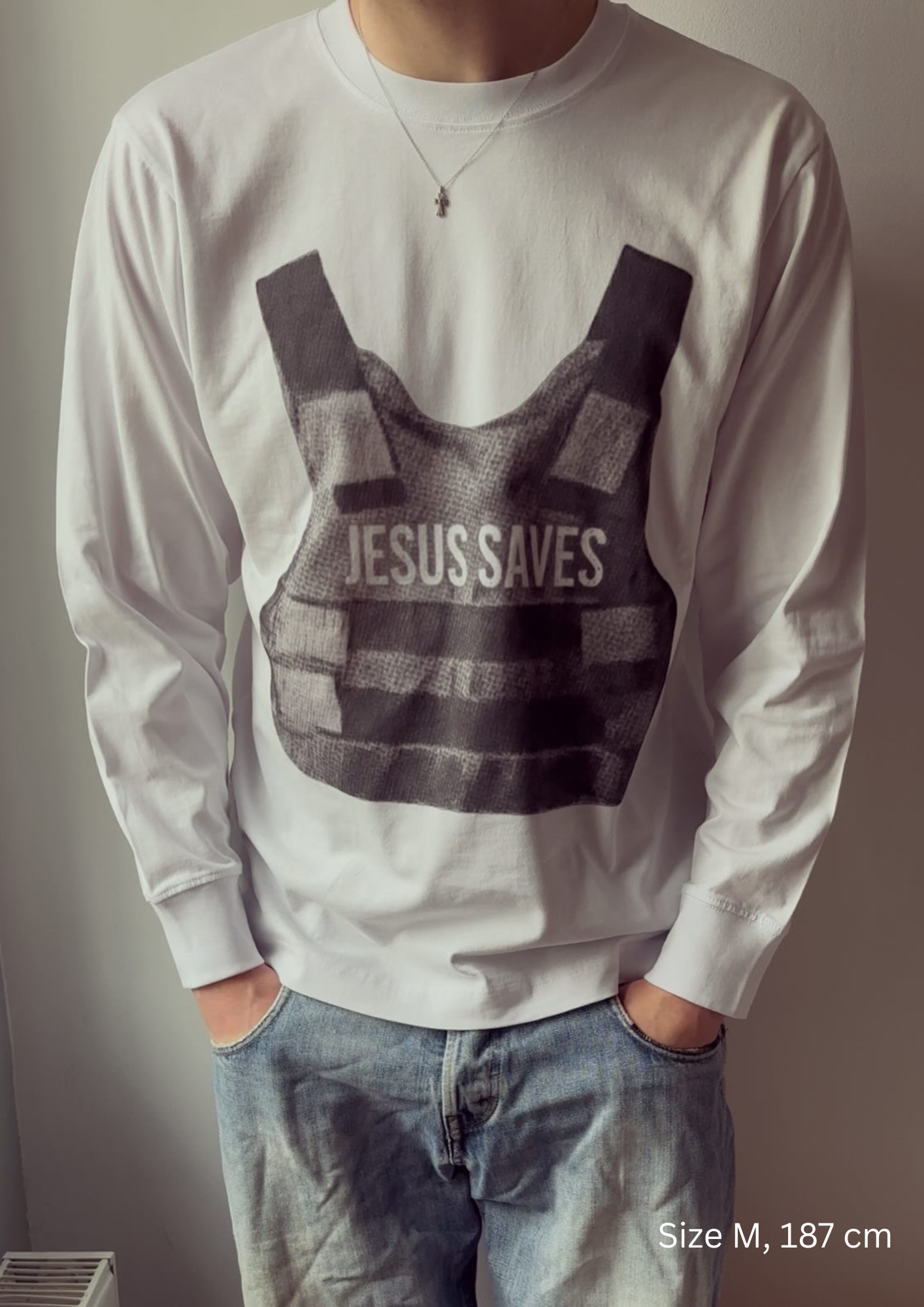 Jesus Saves Longsleeve (heavy)