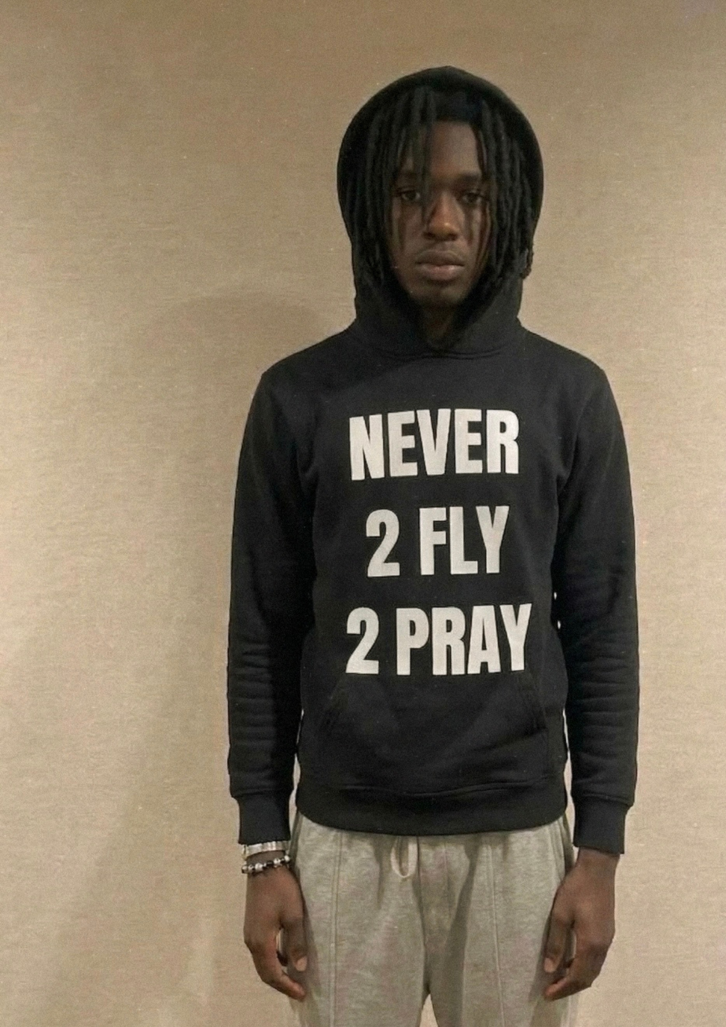 Never2Fly2Pray Hoodie (regular)